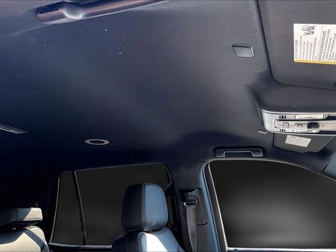 Used 2024 Chevrolet Tahoe LT image 28