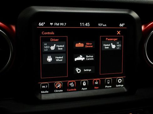 Used 2023 Jeep Gladiator Rubicon w/ Cold Weather Group AWD/4WD image 4