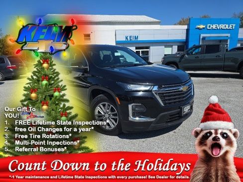 Used 2023 Chevrolet Traverse LT image 1