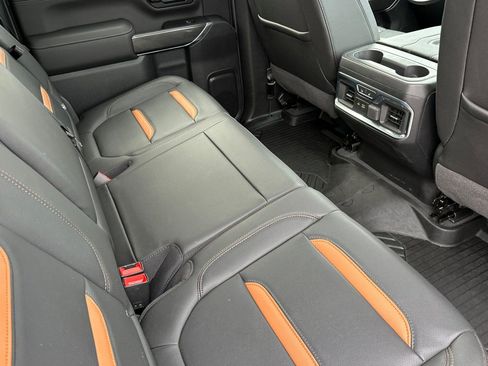 Used 2020 GMC Sierra 2500 AT4 w/ AT4 Premium Package image 17