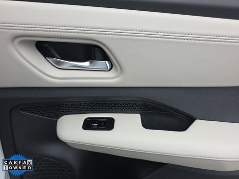 Used 2023 Nissan Ariya AWD image 57