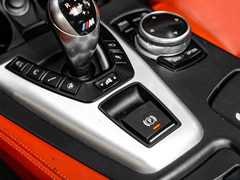 Used 2014 BMW M5 RWD image 25