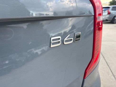 Certified 2023 Volvo XC90 B6 Core w/ Protection Package Premier AWD/4WD image 9