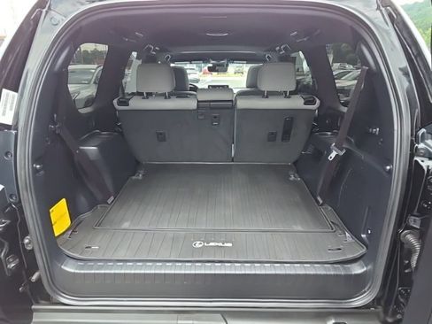 Used 2023 Lexus GX 460 w/ Black Line Special Edition AWD/4WD image 11