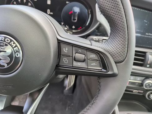 New 2026 Alfa Romeo Giulia AWD image 27