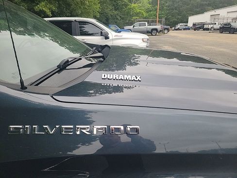Used 2020 Chevrolet Silverado 1500 LT w/ All-Star Edition AWD/4WD image 6