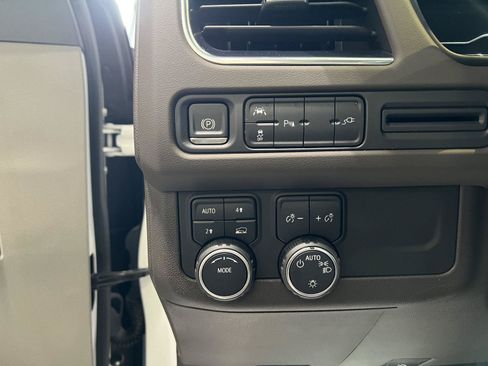 Used 2022 Chevrolet Tahoe LT AWD/4WD image 41