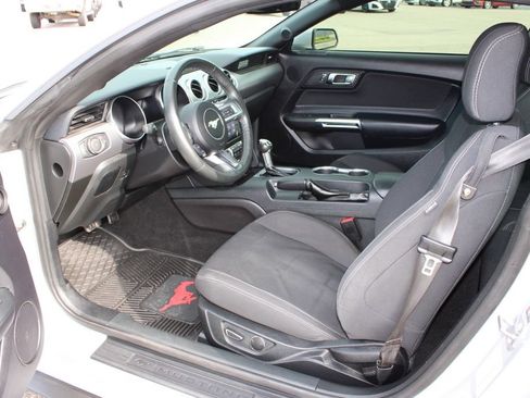 Used 2019 Ford Mustang Coupe w/ Equipment Group 101A RWD image 8