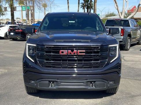 Used 2023 GMC Sierra 1500 Elevation image 3