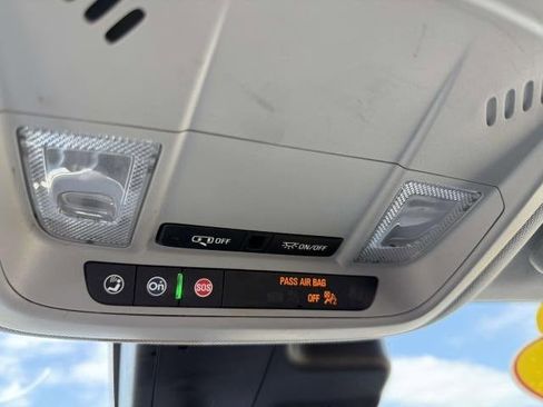 Used 2025 Chevrolet Malibu LT image 27