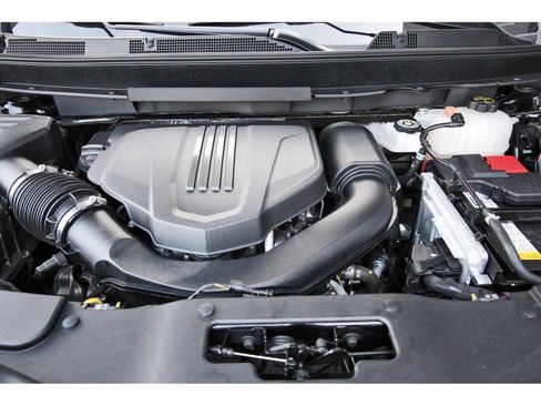 Used 2024 Chevrolet Traverse LT w/ Midnight/Sport Edition FWD image 34