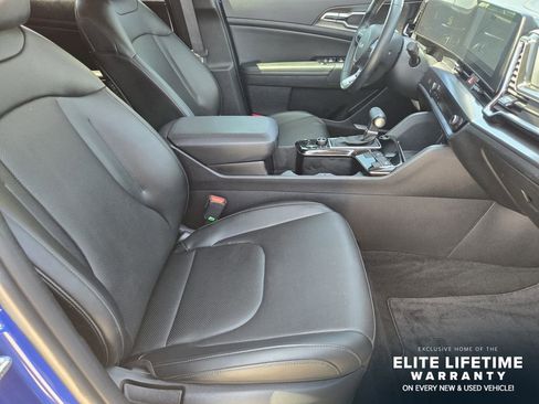 Certified 2024 Kia Sportage EX FWD image 12