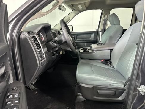Used 2017 RAM 1500 Express image 11
