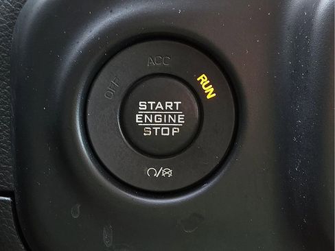 Used 2020 Jeep Wrangler Rubicon AWD/4WD image 16
