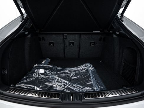 Certified 2025 Porsche Macan image 23