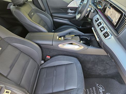 Certified 2025 Mercedes-Benz GLE 53 AMG 4MATIC image 16