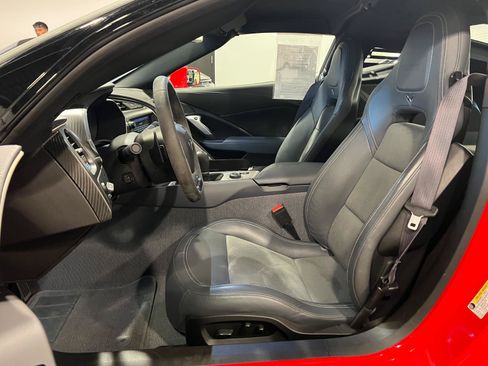Used 2017 Chevrolet Corvette Z06 RWD image 9