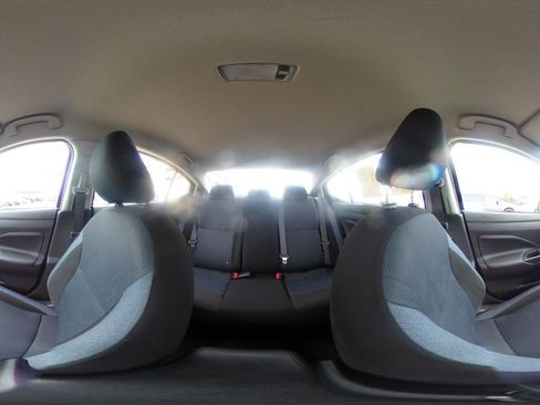 Used 2025 Nissan Versa SV image 40