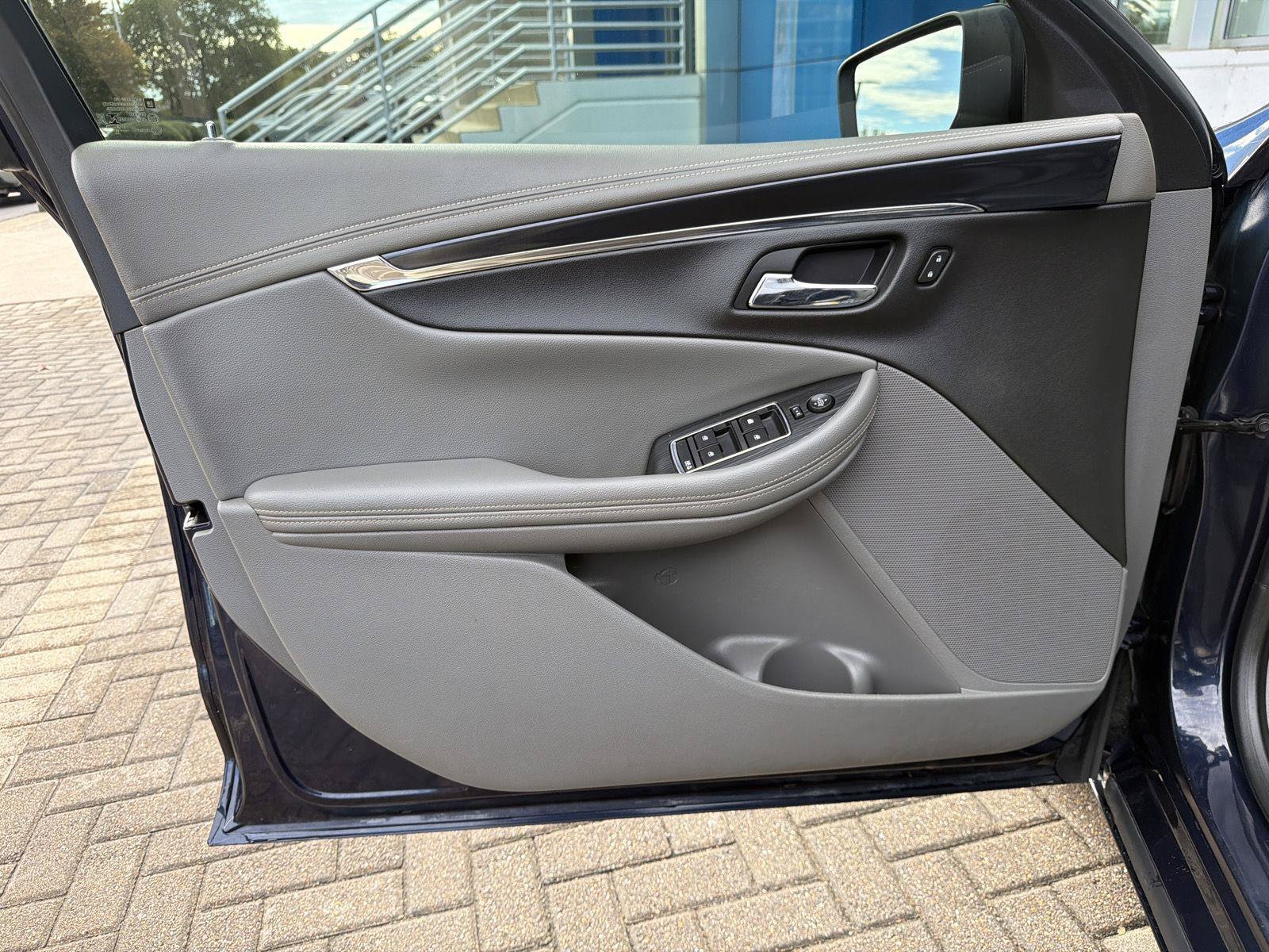 Used 2019 Chevrolet Impala LT w/ Sunroof and Spoiler Package FWD image 12