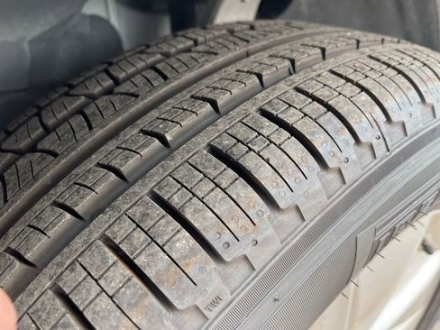 Used 2022 Volvo XC60 B5 Momentum image 39