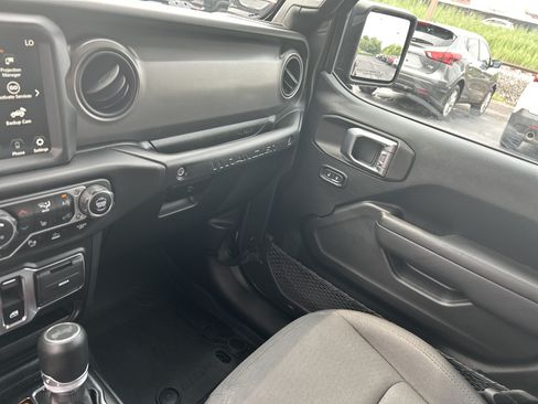 Used 2023 Jeep Wrangler Sport AWD/4WD image 22
