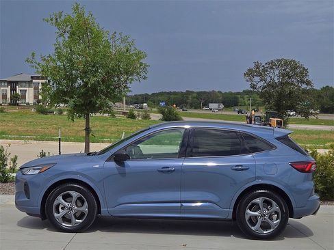 Used 2024 Ford Escape ST-Line image 4