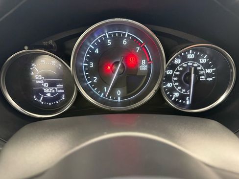 Used 2016 MAZDA MX-5 Miata Club w/ Brembo/BBS Package image 16