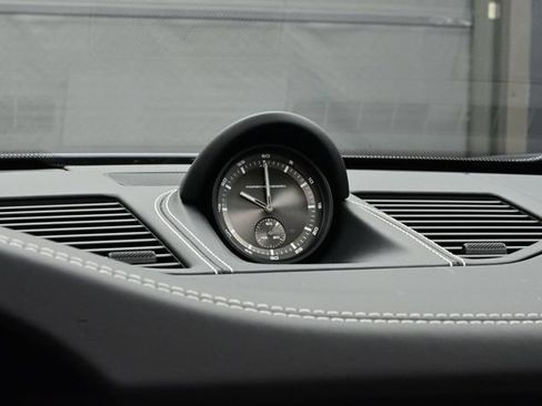 Certified 2026 Porsche 911 Targa 4 GTS AWD/4WD image 13