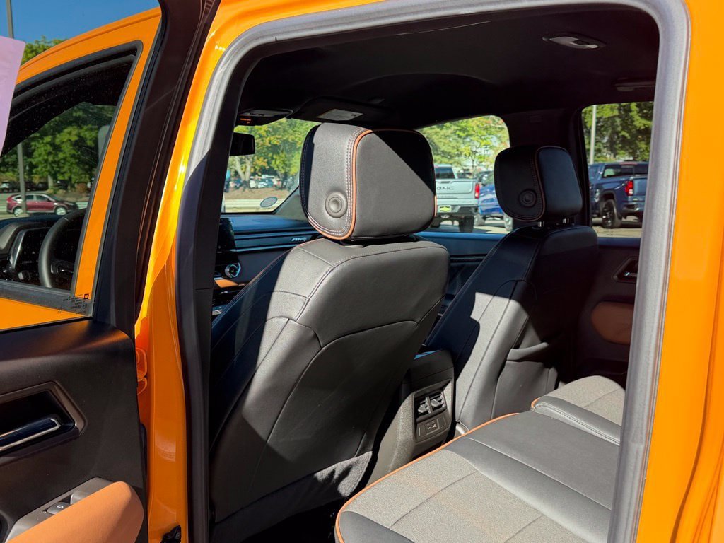 Certified 2025 GMC Canyon AT4 w/ Nightfall Edition AWD/4WD image 14