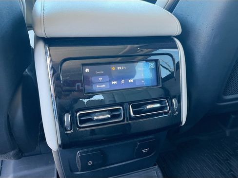 Used 2025 Lincoln Aviator 2WD image 35
