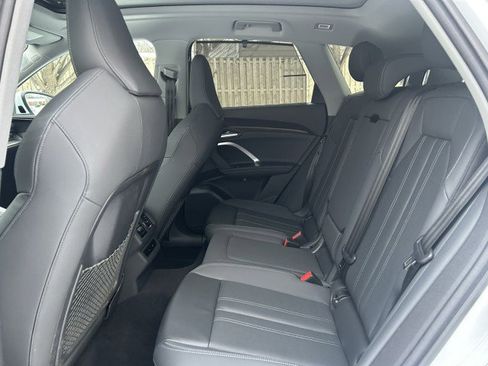 Certified 2025 Audi Q5 Premium Plus w/ Premium Plus image 19