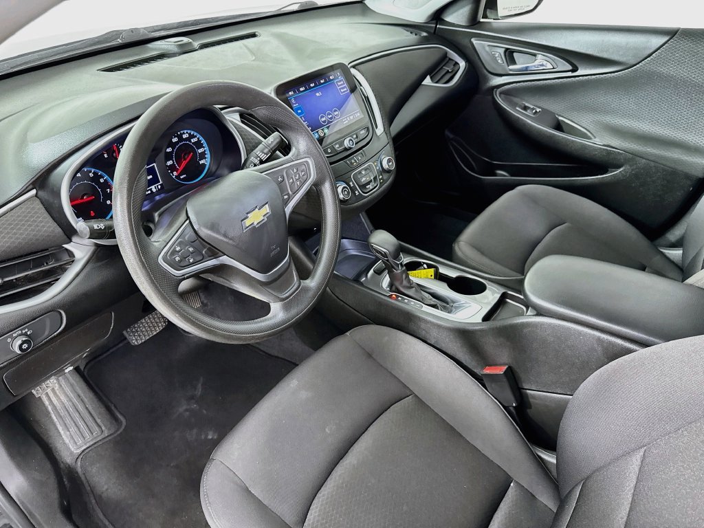 Used 2022 Chevrolet Malibu LS FWD image 10