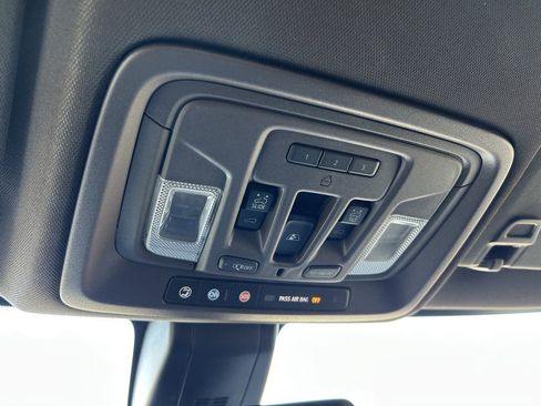 Used 2022 GMC Sierra 3500 Denali image 63