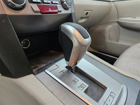 Used 2010 Subaru Outback 2.5i Premium image 14