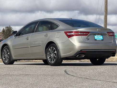 Used 2016 Toyota Avalon XLE w/ Protection Package image 6