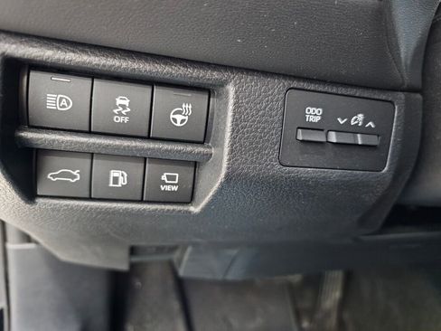 Used 2021 Toyota Avalon Limited w/ Advanced Safety Package image 18