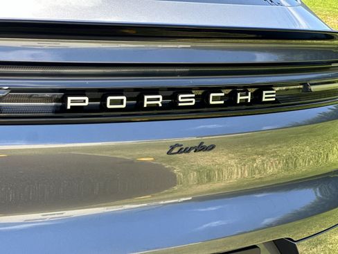 Certified 2025 Porsche Cayenne Turbo AWD/4WD image 33