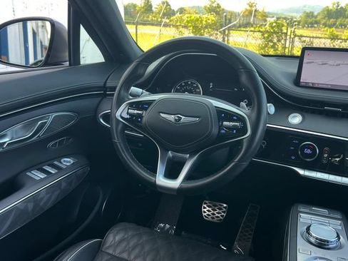 Used 2022 Genesis GV70 3.5T Sport w/ Sport Advanced Package AWD/4WD image 17