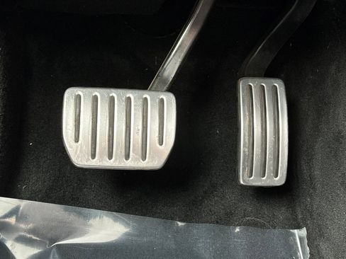 Used 2024 Tesla Model S image 39