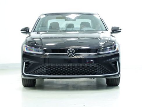 New 2026 Volkswagen Jetta SEL image 2