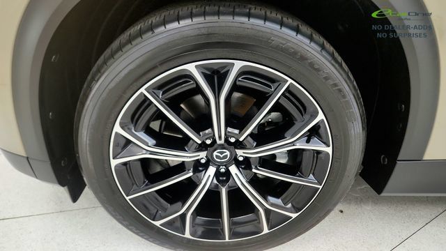 Used 2025 MAZDA CX-70 Plug-In Hybrid w/ Premium Plus AWD/4WD image 77