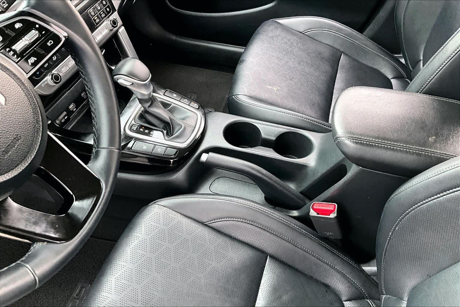 Used 2025 Kia Seltos EX FWD image 16
