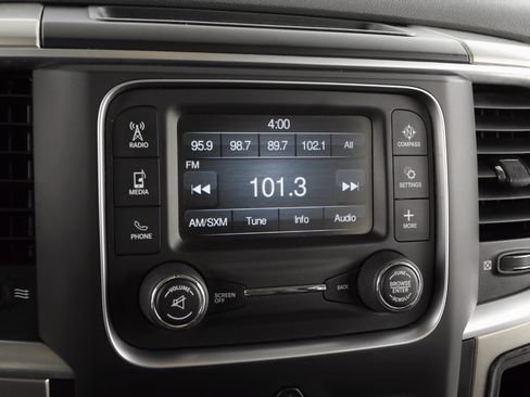 Used 2018 RAM 1500 Outdoorsman image 21