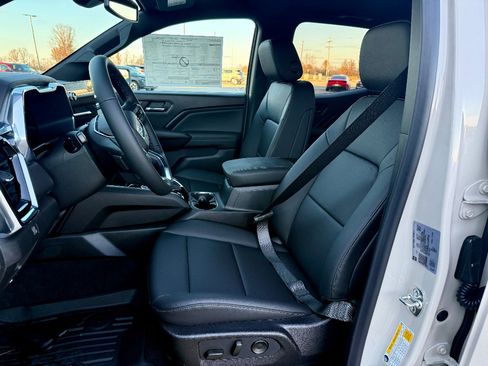 New 2026 GMC Canyon Elevation w/ Convenience Package image 12