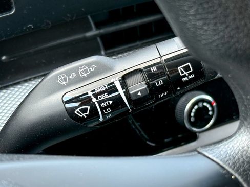Used 2023 Kia Sportage LX AWD/4WD image 29