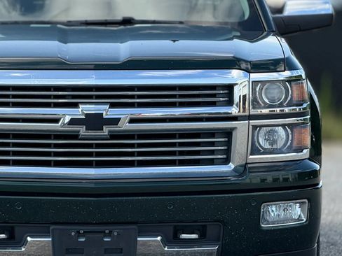 Used 2015 Chevrolet Silverado 1500 High Country w/ High Country Premium Package AWD/4WD image 12