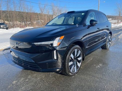 New 2025 Volvo EX90 Plus image 1