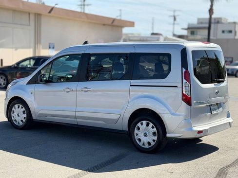 Used 2019 Ford Transit Connect XLT image 10