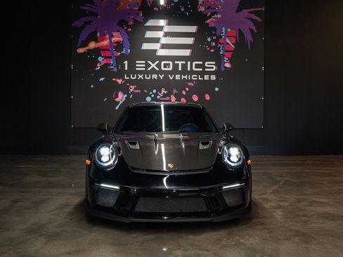 Used 2019 Porsche 911 GT3 RS w/ Weissach Package RWD image 3