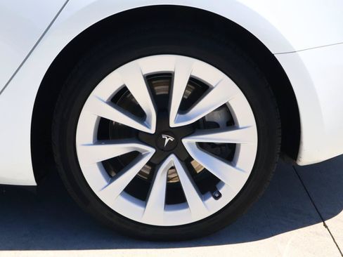 Used 2023 Tesla Model 3 Standard Range RWD image 8